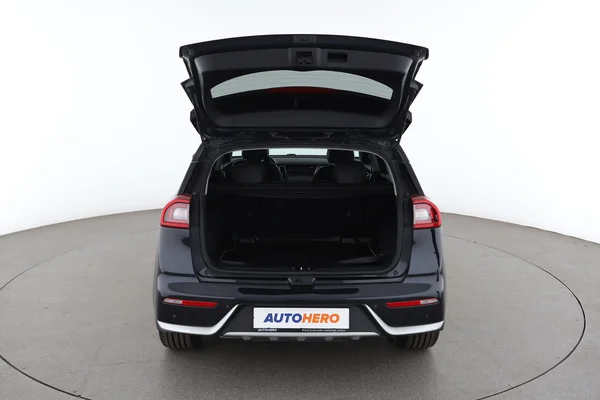 Kia Niro (2017) — foto 7 van 16