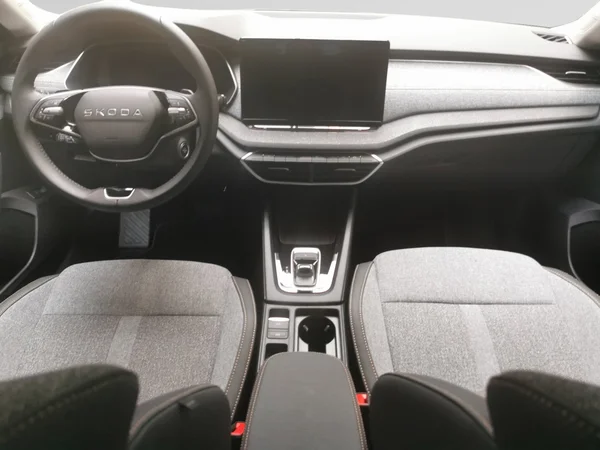 SKODA Octavia Combi (2026) — foto 9 van 15