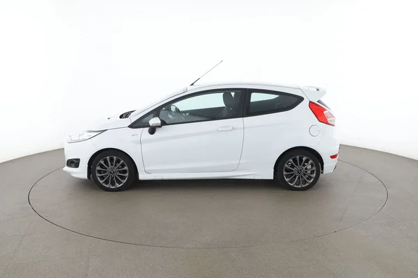 Ford Fiesta (2017) — foto 9 van 16