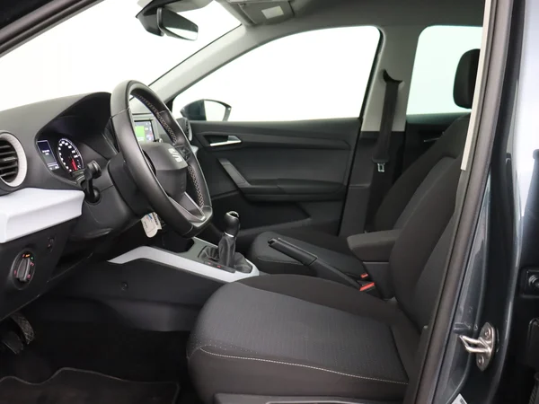 SEAT Arona (2023) — foto 2 van 27