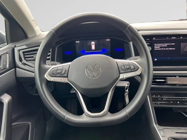 VOLKSWAGEN Taigo (2022) — foto 16 van 18