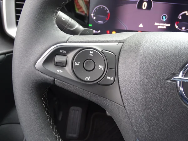 Opel Mokka (2024) — foto 17 van 28