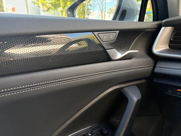 VOLKSWAGEN Tayron (2025) — foto 7 van 24