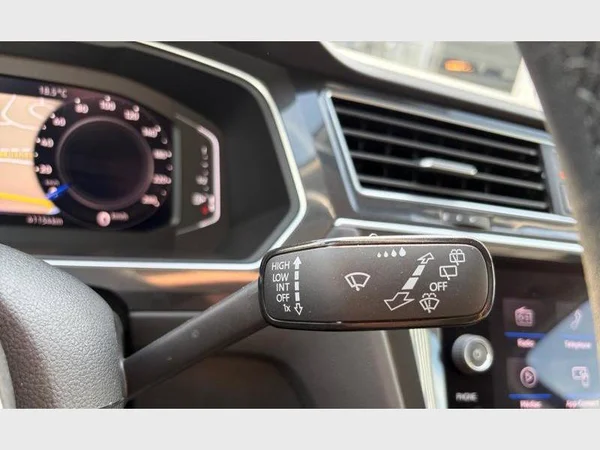 Volkswagen Tiguan (2022) — foto 14 van 29
