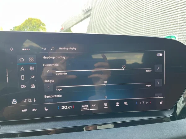 AUDI SQ6 Sportback e-tron (2025) — foto 15 van 24