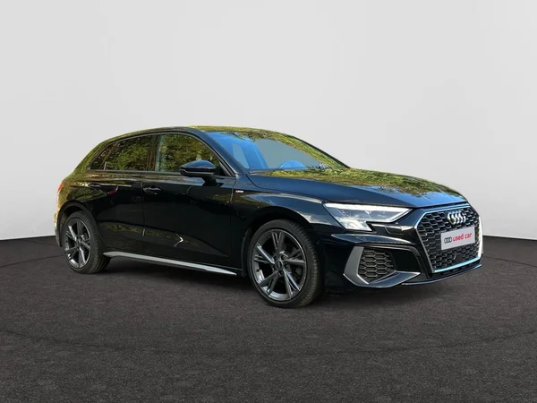 AUDI A3 Sportback (2023) — foto 4 van 25