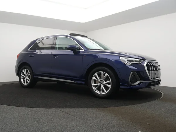 AUDI Q3 PHEV (2023) — foto 18 van 26