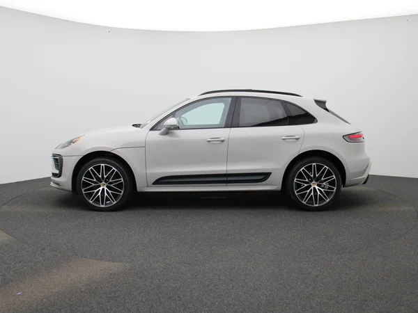 Porsche Macan (2022) — foto 34 van 60