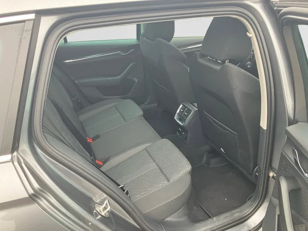 SKODA Octavia Combi (2024) — foto 22 van 25