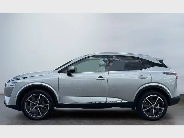 Nissan QASHQAI (2023) — foto 30 van 32