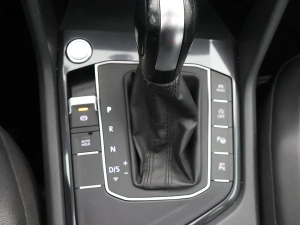 VOLKSWAGEN Tiguan Allspace (2020) — foto 18 van 30