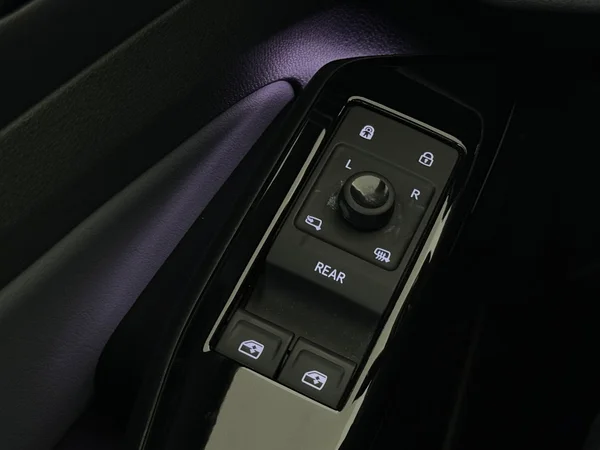 VOLKSWAGEN ID.4 (2022) — foto 21 van 34