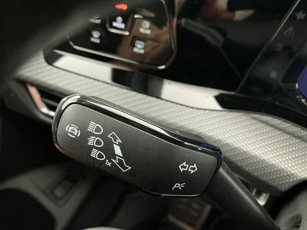 VOLKSWAGEN Golf VIII SW (2024) — foto 14 van 36