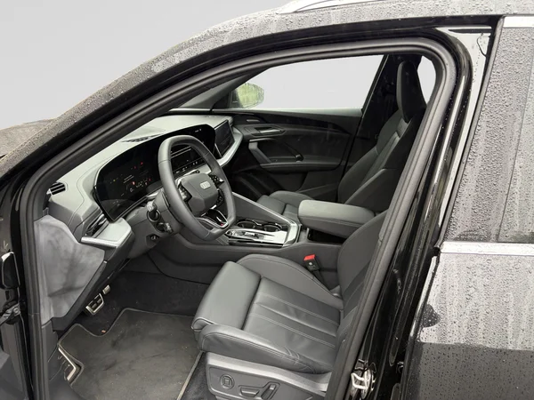 AUDI Q5 Sportback (2025) — foto 18 van 18