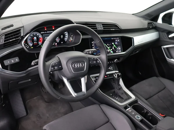 AUDI Q3 Sportback (2025) — foto 18 van 19