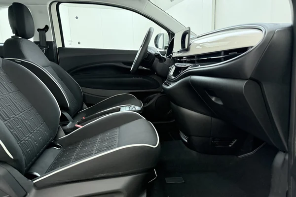 Fiat E-500 (2023) — foto 15 van 17