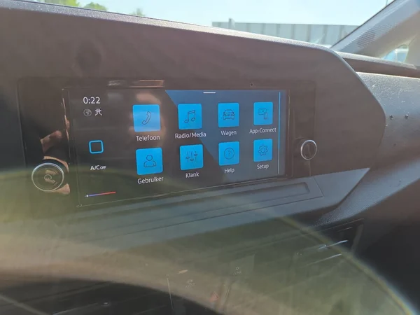 VOLKSWAGEN Caddy Maxi Van (2023) — foto 2 van 20