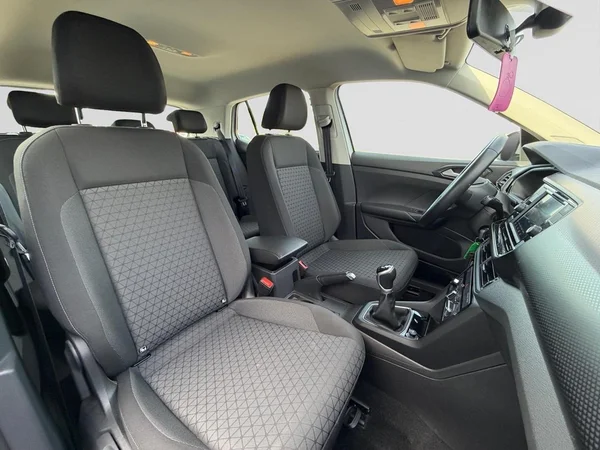 VOLKSWAGEN T-Cross (2021) — foto 18 van 24