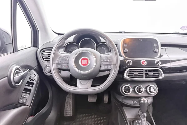 Fiat 500x (2018) — foto 2 van 28