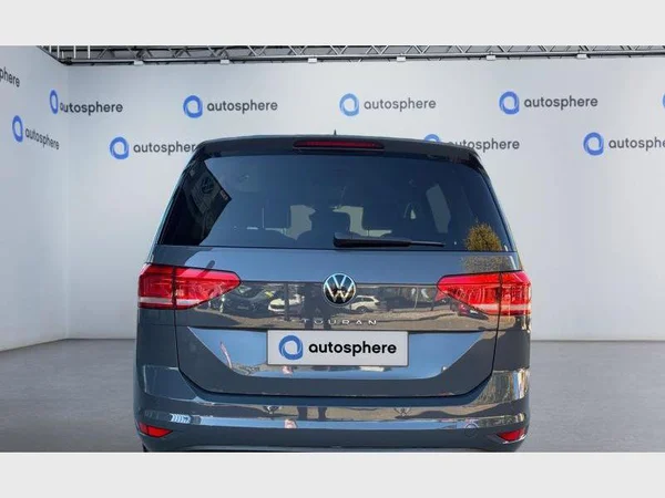 Volkswagen Touran (2023) — foto 19 van 21