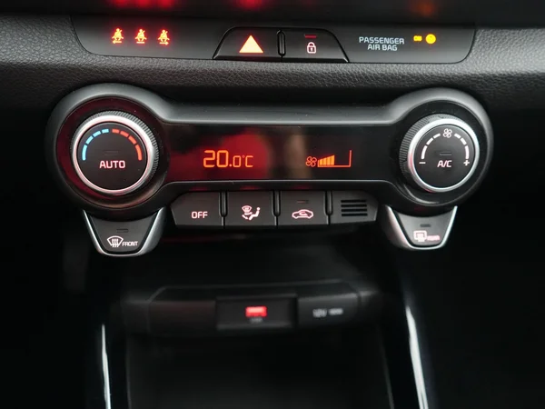 Kia Stonic (2025) — foto 10 van 21