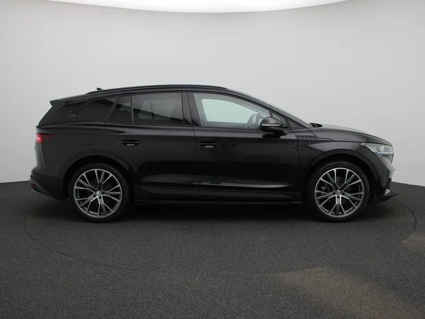 Škoda Enyaq iV (2023) — foto 40 van 43