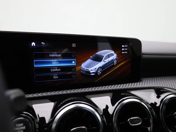 Mercedes-Benz A-Klasse (2022) — foto 15 van 45