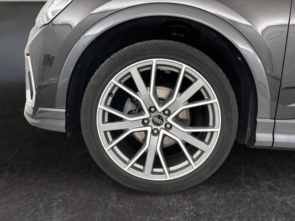 Audi Q3 (2022) — foto 2 van 35