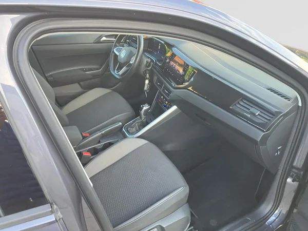 VOLKSWAGEN Taigo (2023) — foto 24 van 25