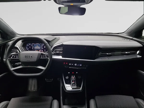 AUDI Q4 e-tron (2024) — foto 23 van 24