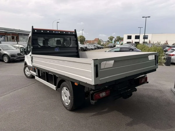 Ford Transit — foto 17 van 21