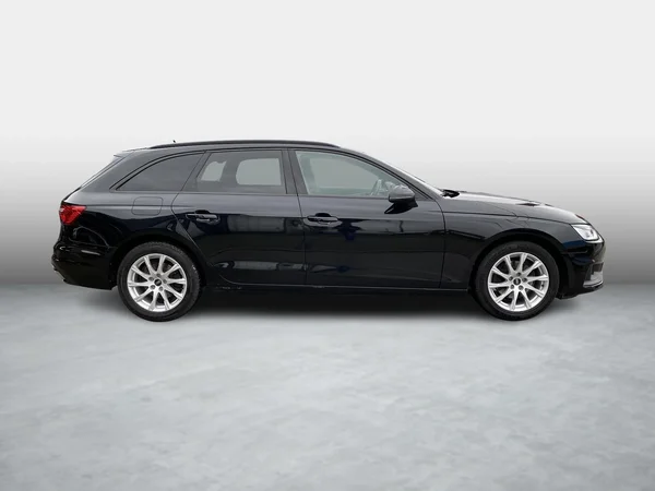 Audi A4 (2022) — foto 14 van 20