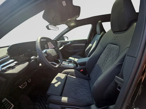 AUDI A5 Avant e-hybrid (PHEV) (2025) — foto 10 van 24