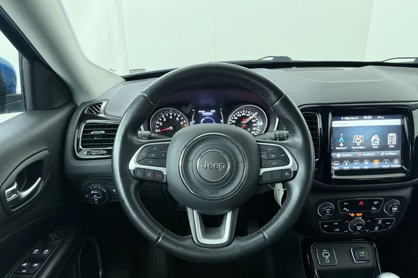 Jeep Compass (2019) — foto 2 van 17