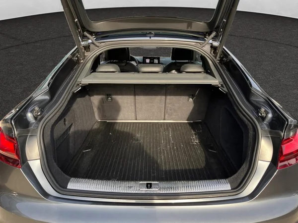 AUDI A5 Sportback (2022) — foto 19 van 22