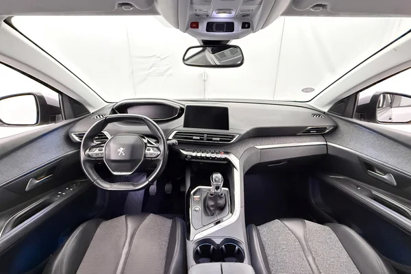 Peugeot 3008 (2018) — foto 6 van 33