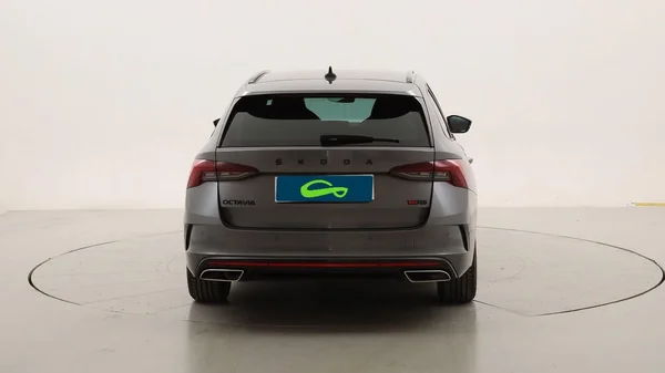 Skoda Octavia Sw Rs (2022) — foto 26 van 31