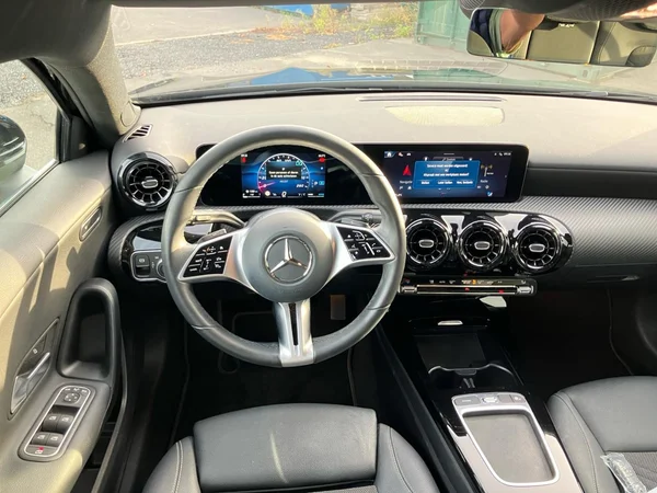 MERCEDES-BENZ A-Class (W177) (2024) — foto 12 van 24