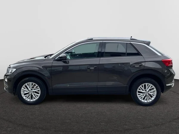 VOLKSWAGEN T-Roc (2020) — foto 13 van 22
