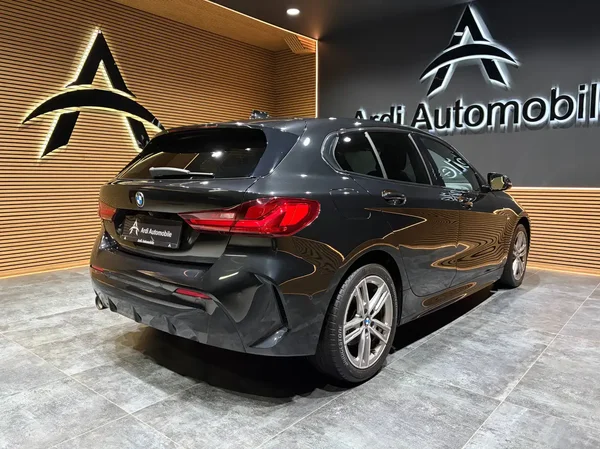 Bmw 118 (2022) — foto 22 van 27