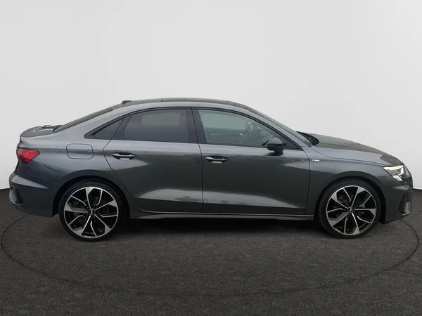 AUDI A3 Sedan (2023) — foto 19 van 20