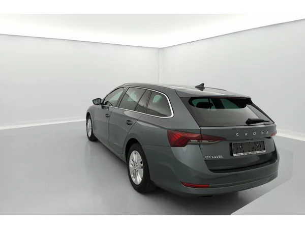 SKODA Octavia Combi (2021) — foto 34 van 36