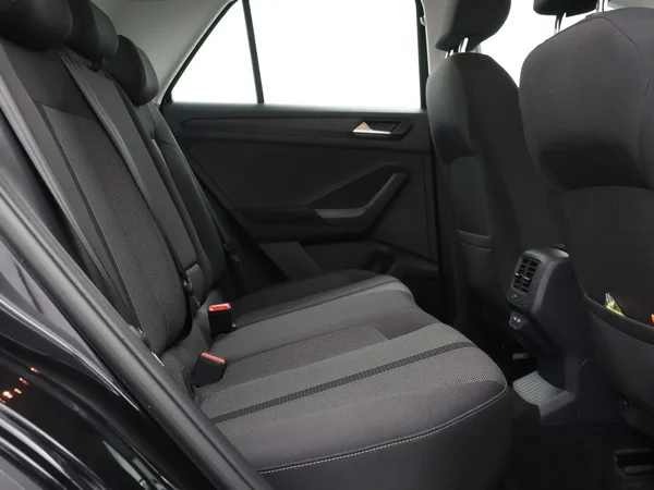 Volkswagen T-Roc (2022) — foto 2 van 25