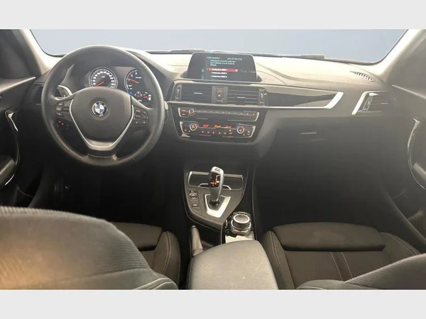 BMW 1 Hatch (2019) — foto 2 van 27