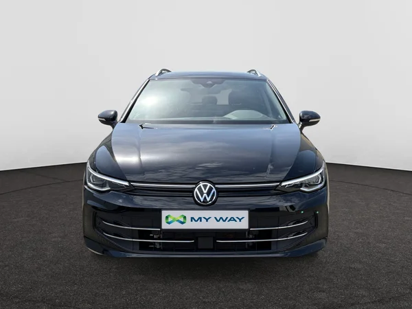 VOLKSWAGEN Golf VIII SW (2025) — foto 10 van 14