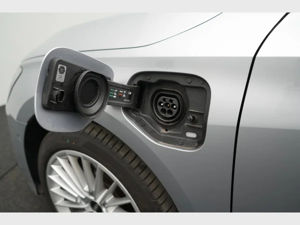 AUDI A3 Sportback PHEV (2024) — foto 10 van 29