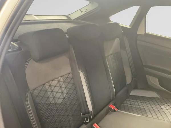 VOLKSWAGEN Taigo (2023) — foto 11 van 22