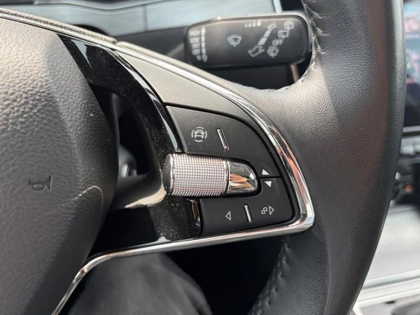 SKODA Superb Combi Dsl (2023) — foto 17 van 29