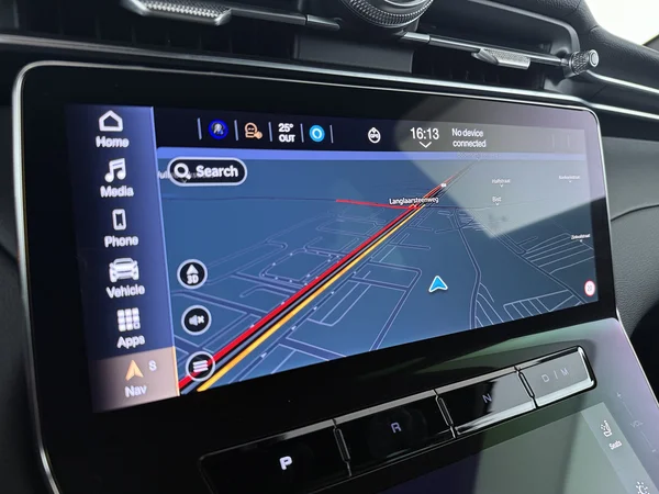 Maserati Grecale (2025) — foto 10 van 30