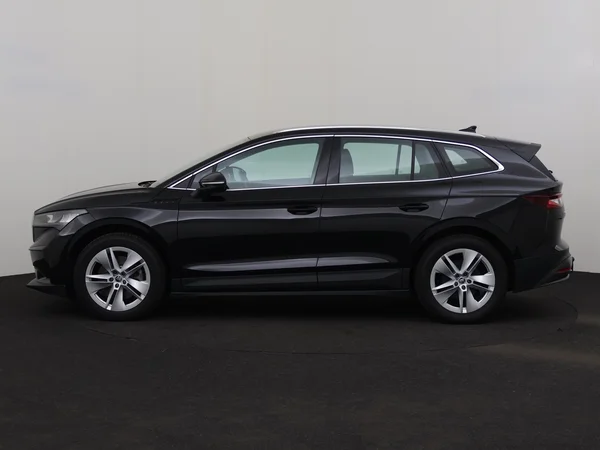 SKODA Enyaq (2022) — foto 12 van 32